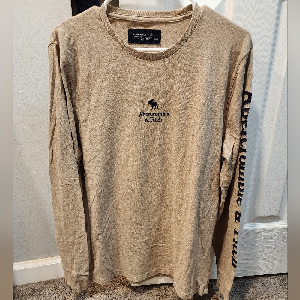 Abercrombie & Fitch Soft Tee Long Sleeved Tan with Logo on Sleeve Mens Large